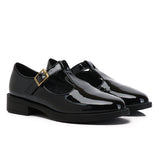 Camryn Rounded Toe Loafers (Black)