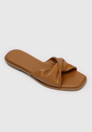 Dalinda Open Toe Sandals & Flip Flops (Brown)