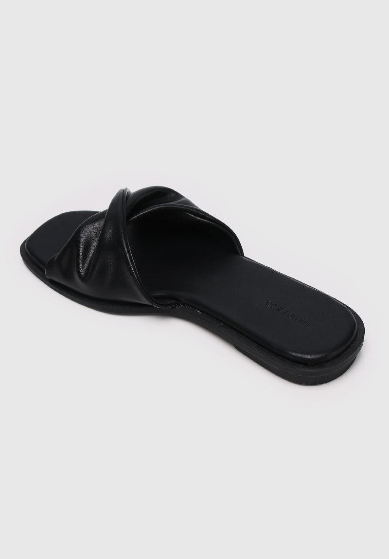 Dalinda Open Toe Sandals & Flip Flops (Black)