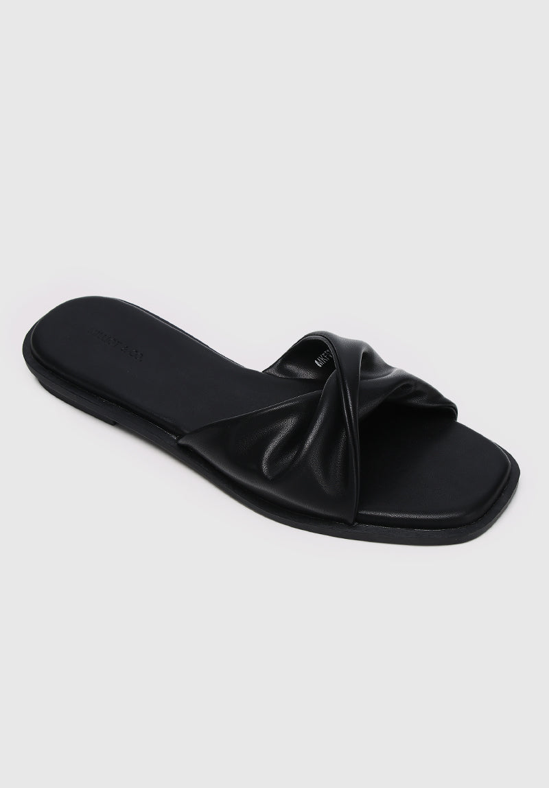 Dalinda Open Toe Sandals & Flip Flops (Black)