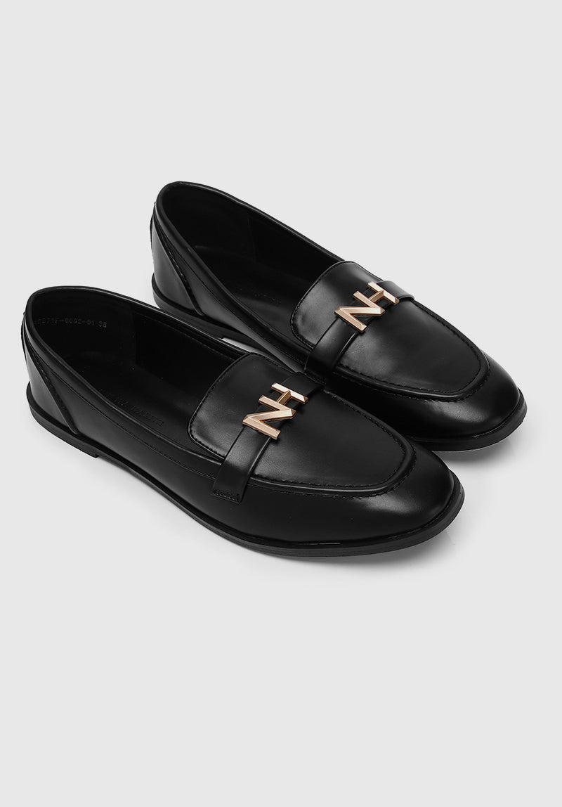 Nurita Harith Hanan Rounded Toe Loafers, Moccasins & Boat Shoes (Black)