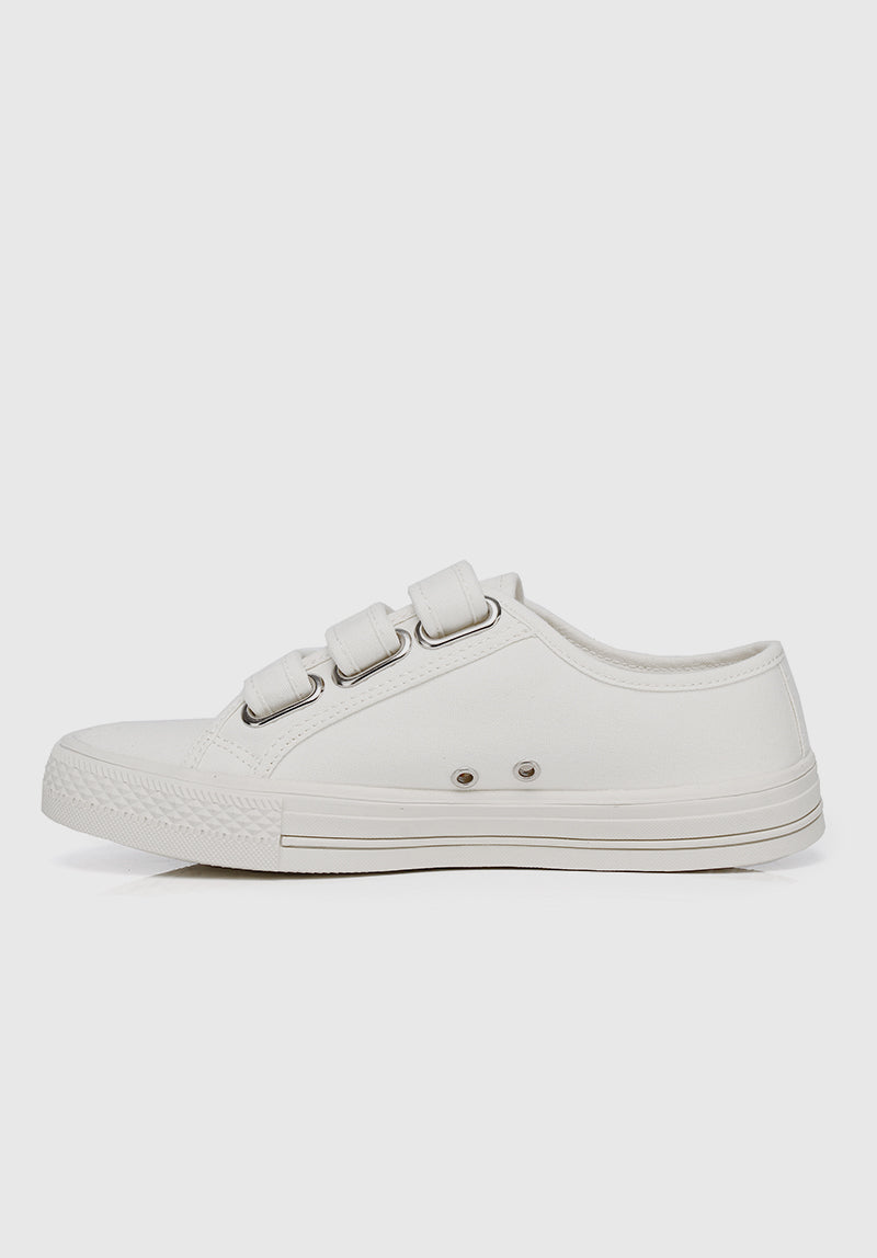 Take off Rounded Toe Women Sneakers (White)