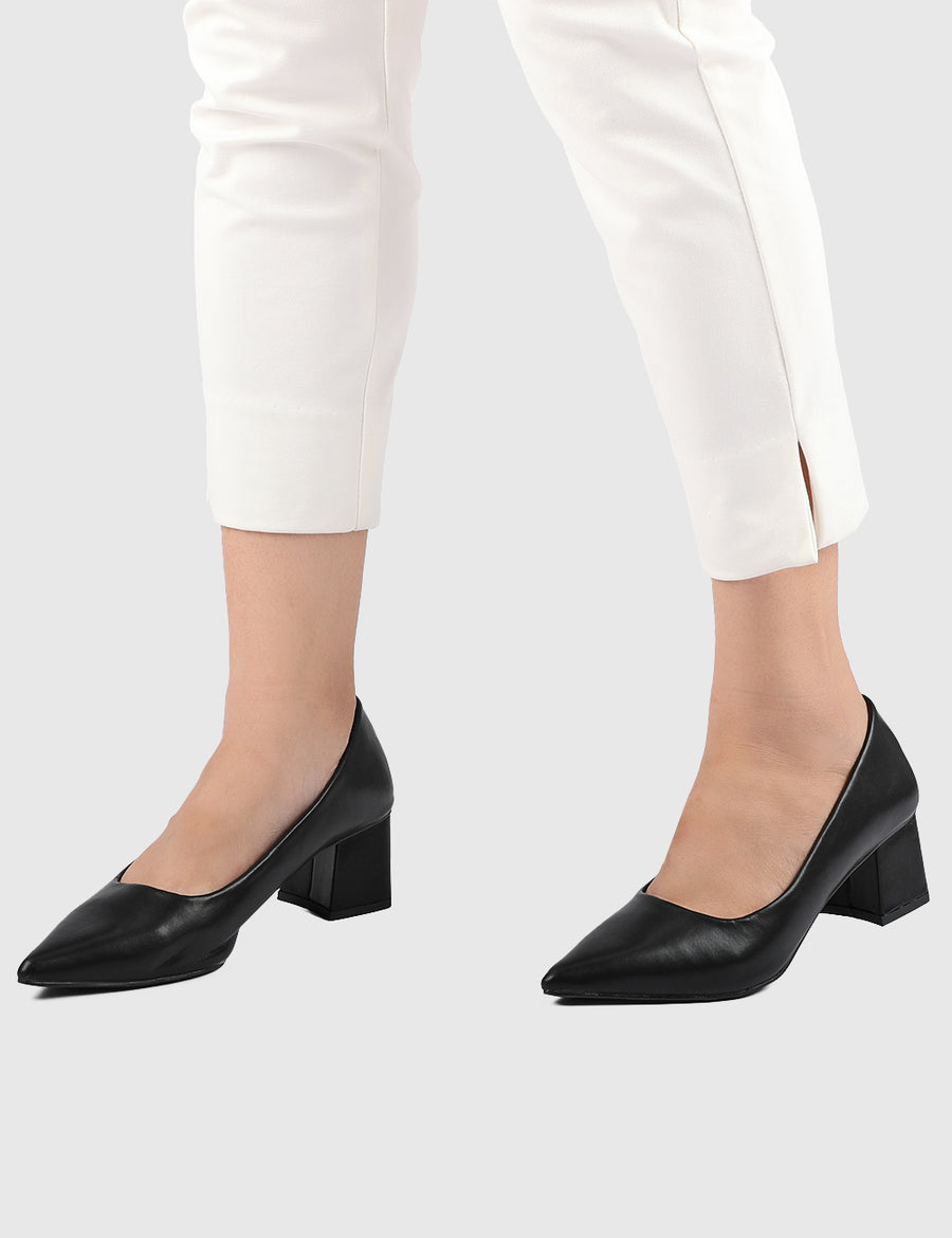 Denisa Pointed Toe Heels (Black)