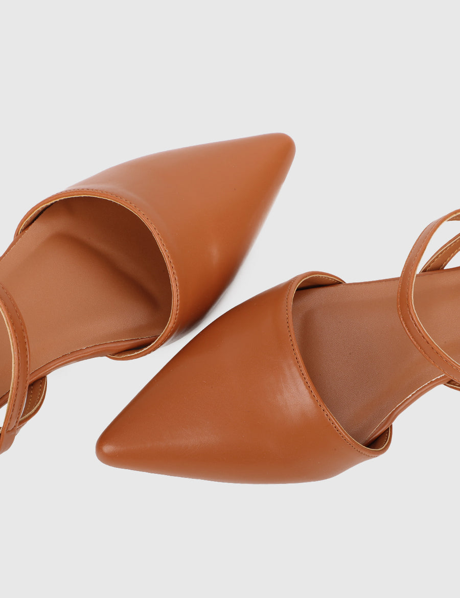 Belphoebe Pointed Toe Heels (Brown)