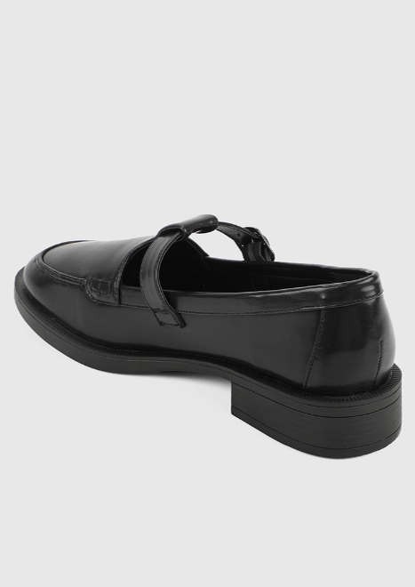 Brady Rounded Toe Loafers, Moccasins & Boat Shoes (Black)